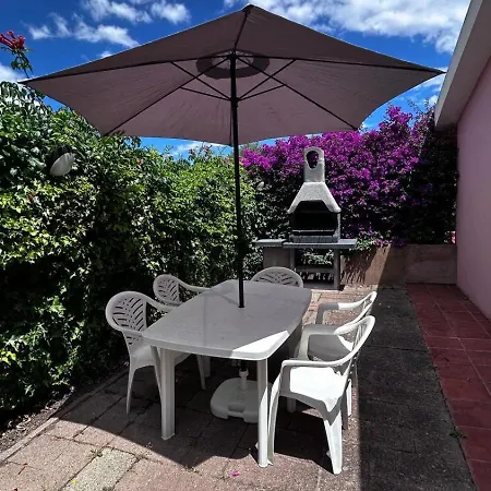 Semesterbostad Casa Marco Villaggio Le Mandorle